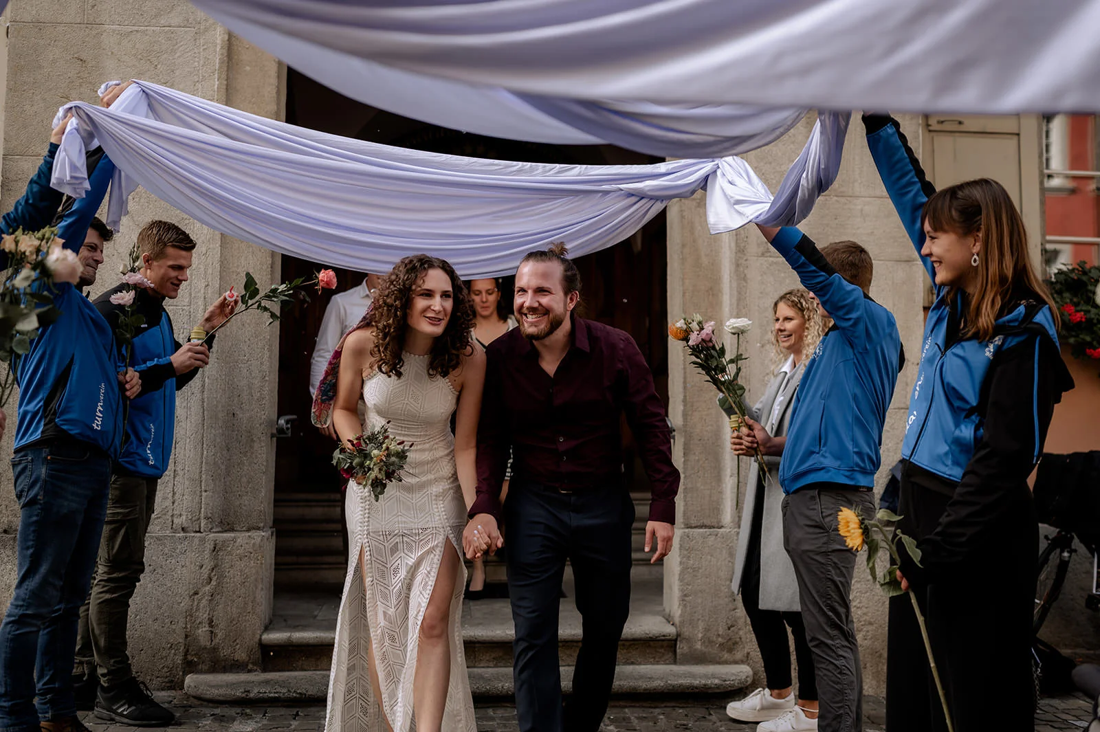 Zivile Trauung und Hochzeit in Lenzburg, Hochzeitsfotografie von Franzie Herre Photography in der Schweiz (Appenzell, St. Gallen, Ostschweiz) und ganz Europa