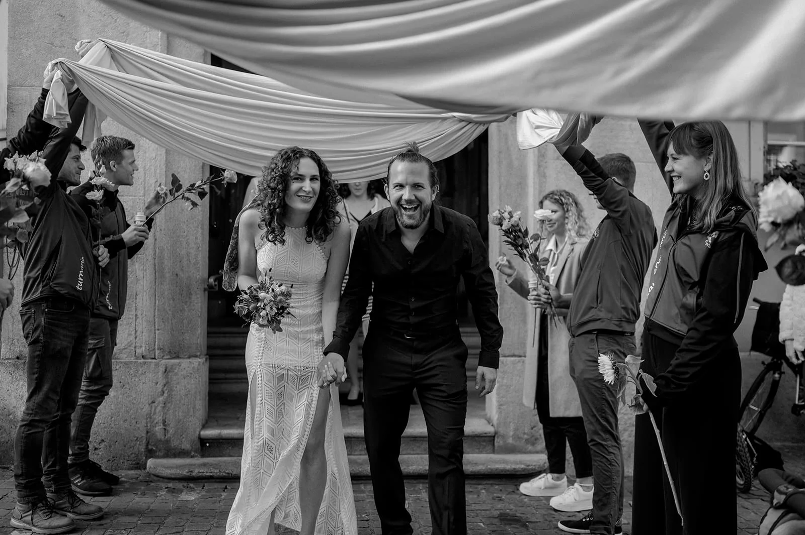 Zivile Trauung und Hochzeit in Lenzburg, Hochzeitsfotografie von Franzie Herre Photography in der Schweiz (Appenzell, St. Gallen, Ostschweiz) und ganz Europa