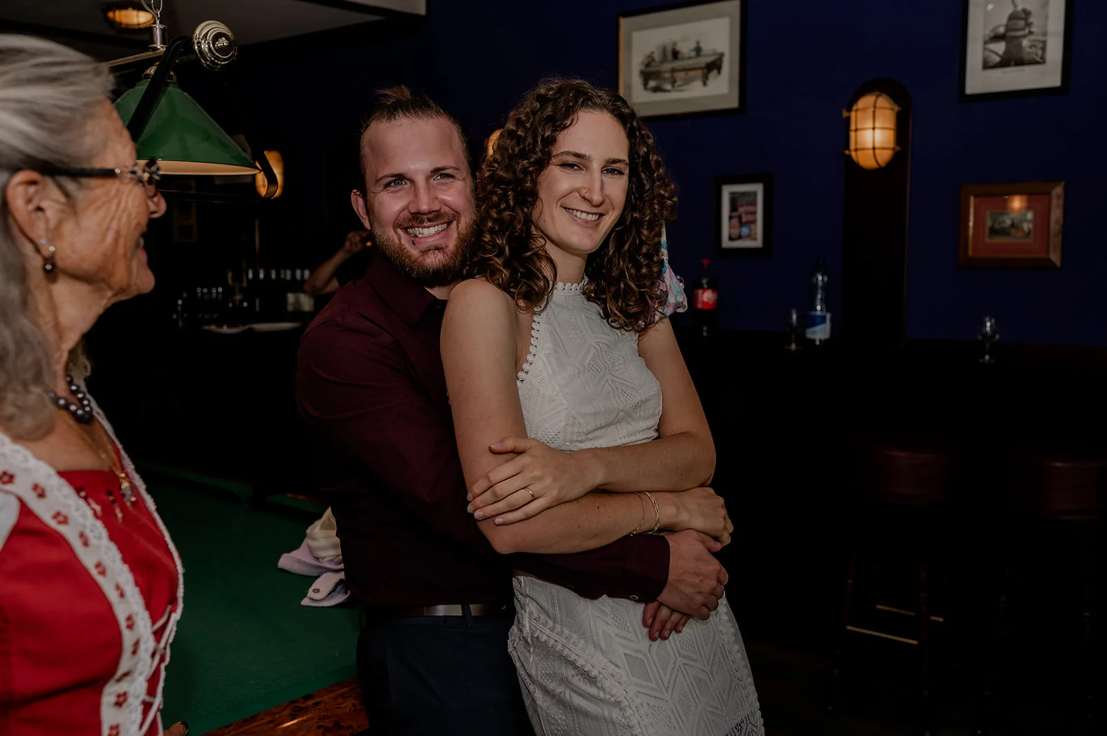Hochzeit in einem Irish Pub in Lenzburg, Schweiz (Hochzeitsfotografie von Franzie Herre Photography) International Wedding